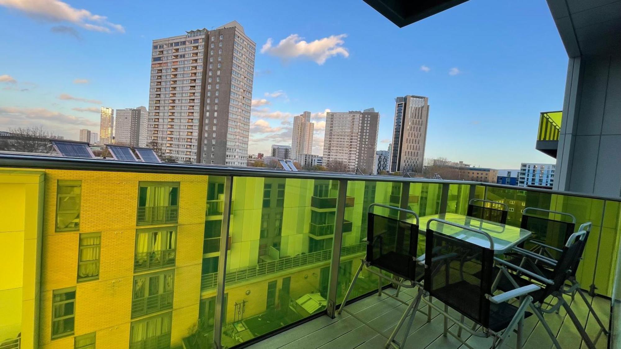 Stratford 2 Bedroom With 2 Bathrooms & Great Links Appartamento *