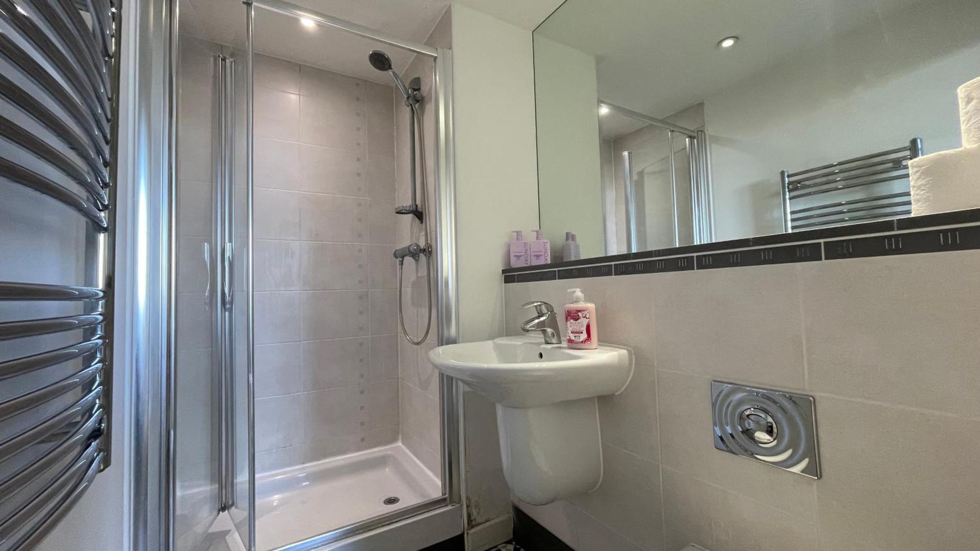 Appartamento Stratford 2 Bedroom With 2 Bathrooms & Great Links *